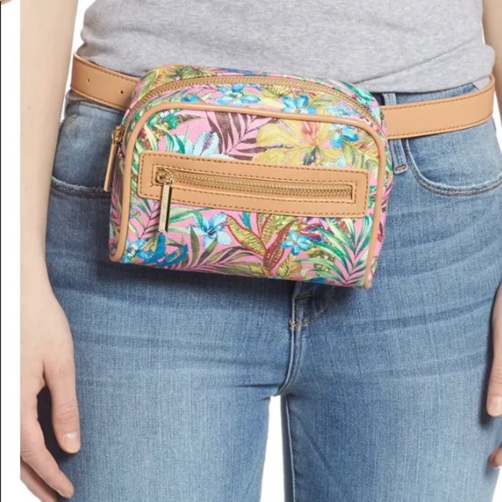 NWOT MALI+LILI Convertible Vegan Leather Belt Bag